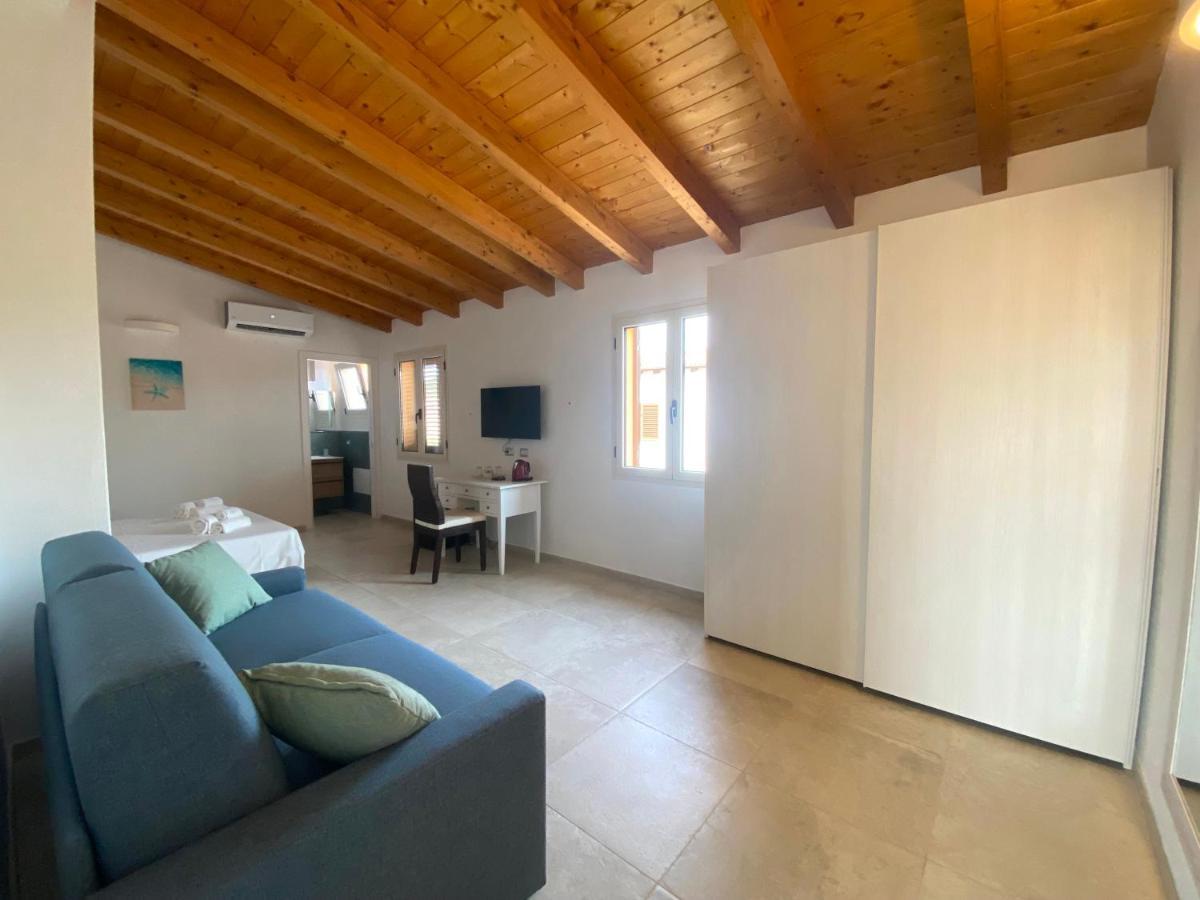 Punto Zero Rooms San Teodoro  Extérieur photo